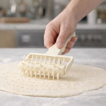 Plastic Matzah Dough Hole Docker Roller
